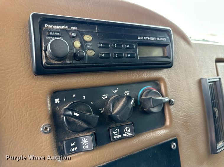 image for item EK9935 2002 Peterbilt 330 feed mixer truck