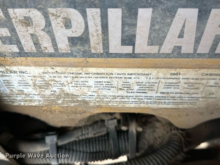 image for item EK9935 2002 Peterbilt 330 feed mixer truck