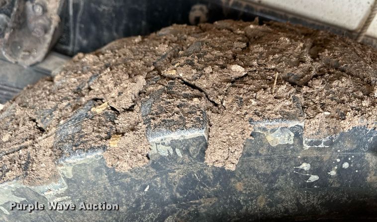 image for item EK9935 2002 Peterbilt 330 feed mixer truck