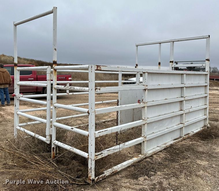 image for item EK9942 Livestock corral