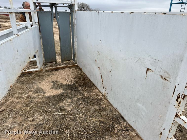 image for item EK9942 Livestock corral