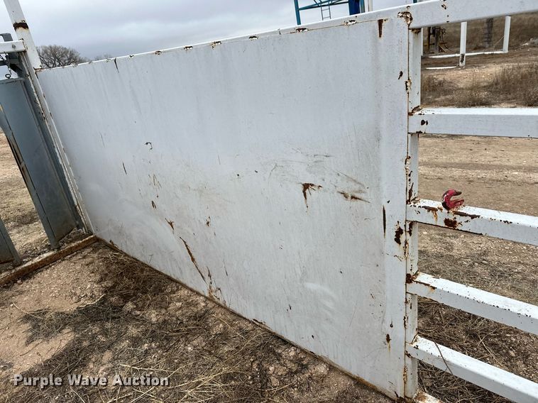 image for item EK9942 Livestock corral