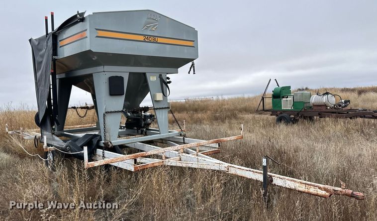 image for item EK9946 Speed King 240 fertilizer tender