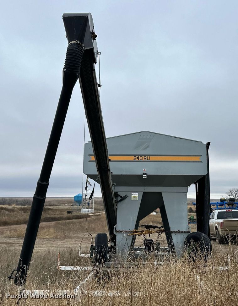 image for item EK9946 Speed King 240 fertilizer tender