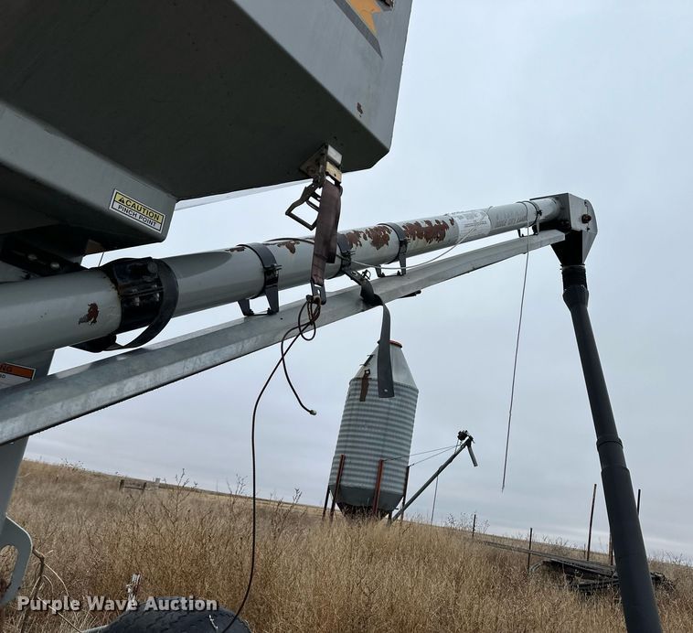 image for item EK9946 Speed King 240 fertilizer tender