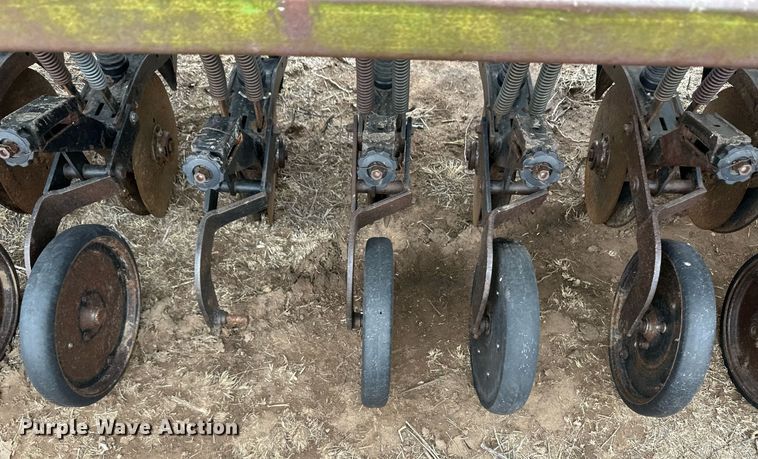 image for item EK9950 Great Plains Solid Stand 27 grain drill