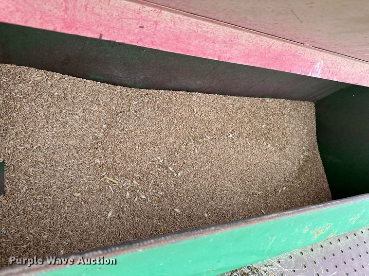 image for item EK9950 Great Plains Solid Stand 27 grain drill