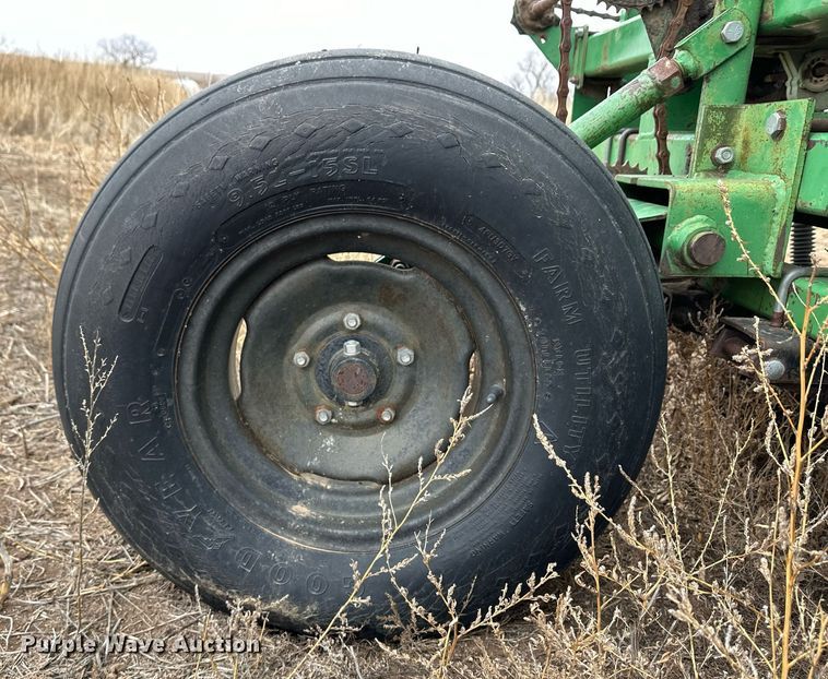 image for item EK9950 Great Plains Solid Stand 27 grain drill