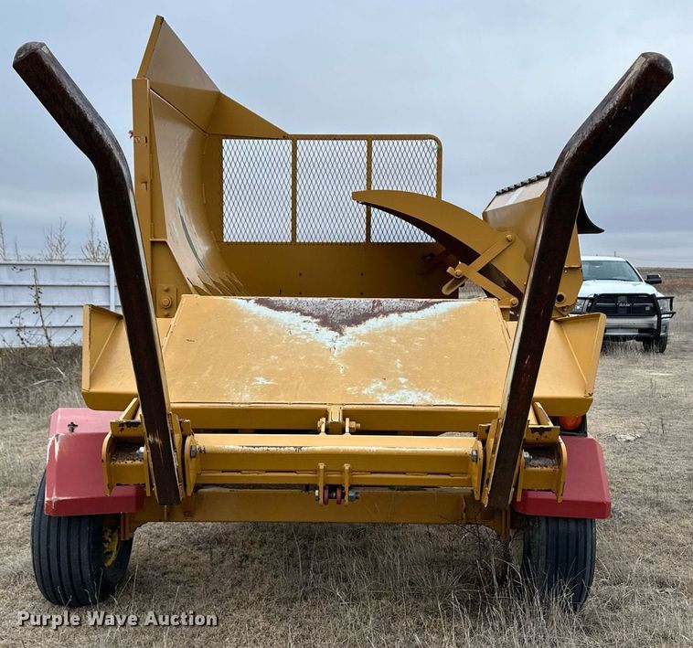 image for item EK9953 Haybuster 2650 bale processor