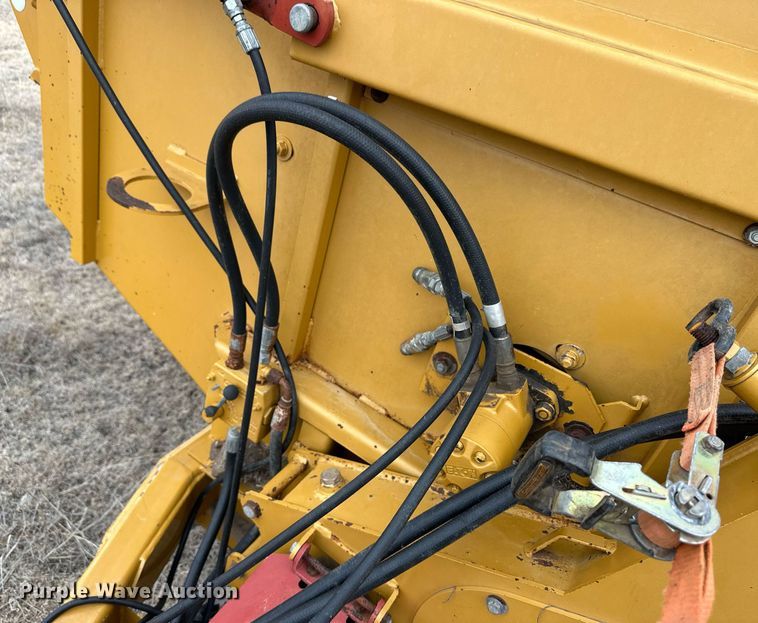 image for item EK9953 Haybuster 2650 bale processor