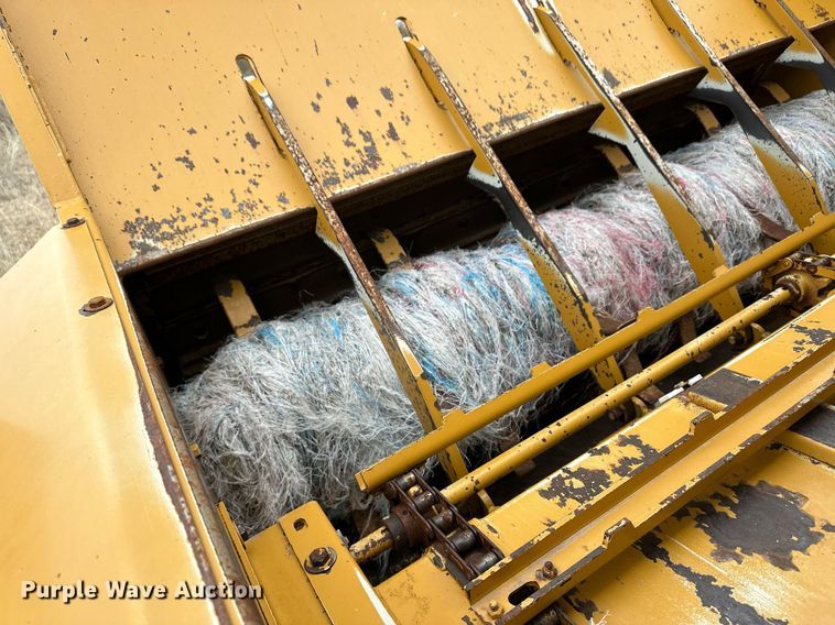 image for item EK9953 Haybuster 2650 bale processor