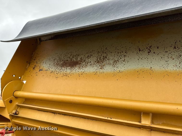 image for item EK9953 Haybuster 2650 bale processor