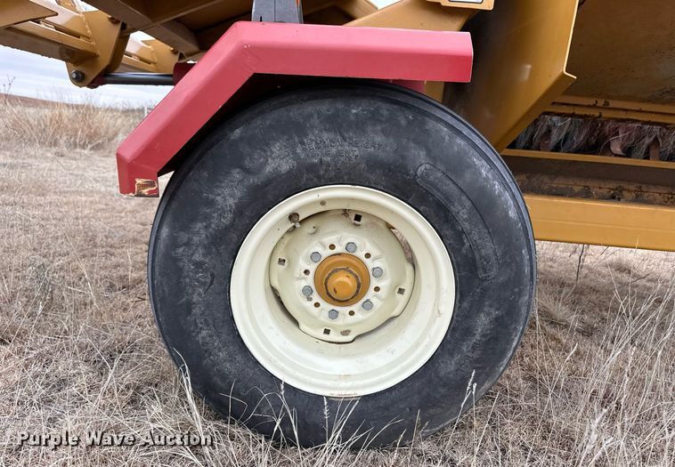 image for item EK9953 Haybuster 2650 bale processor