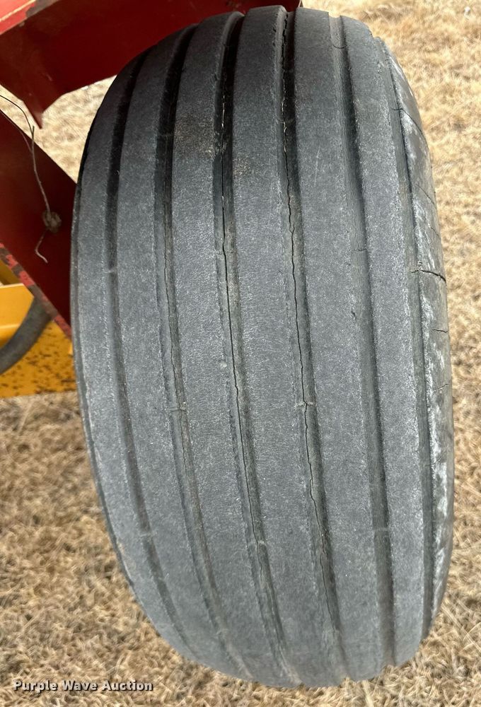 image for item EK9953 Haybuster 2650 bale processor