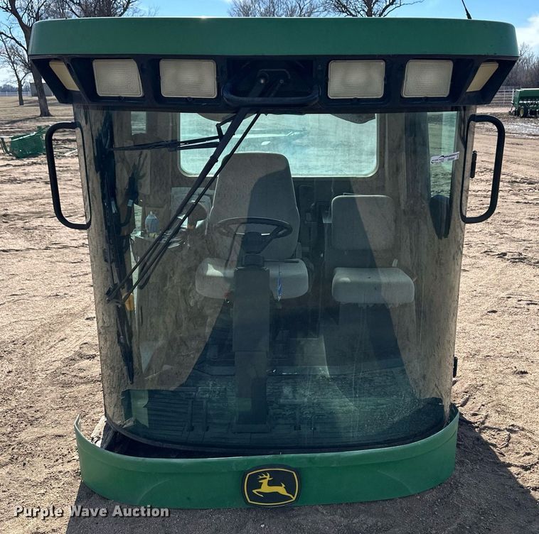 image for item EK9968 John Deere combine cab