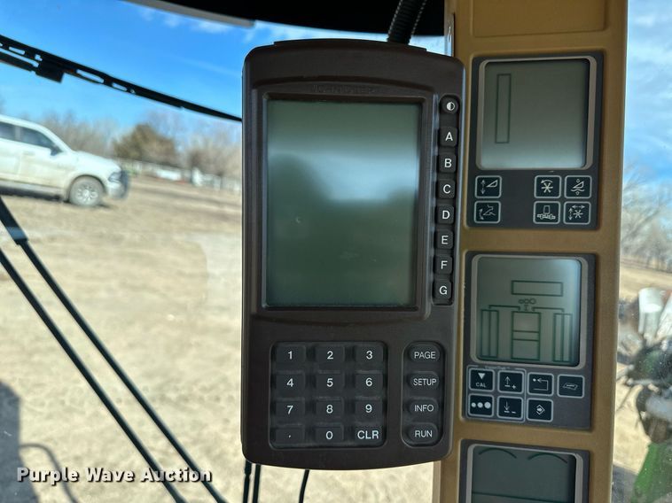 image for item EK9968 John Deere combine cab
