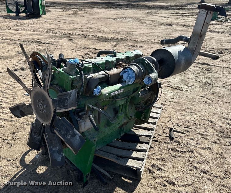 image for item EK9969 John Deere engine