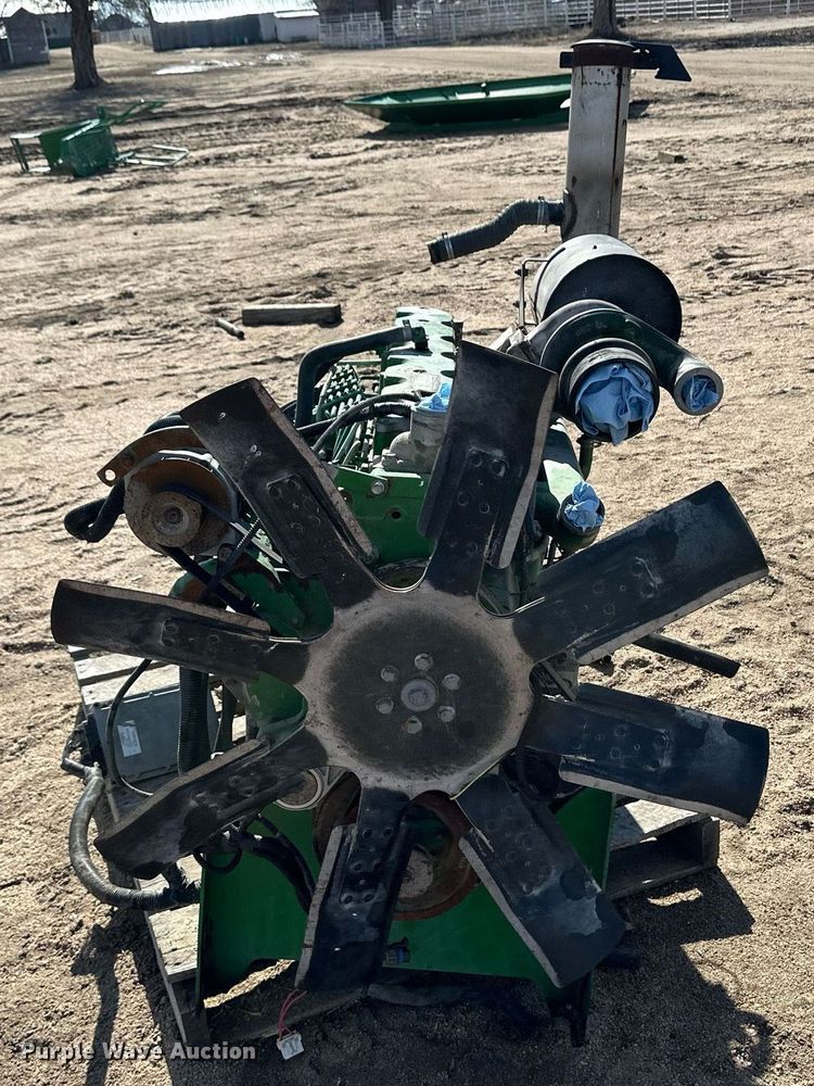 image for item EK9969 John Deere engine