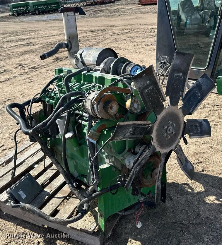 image for item EK9969 John Deere engine