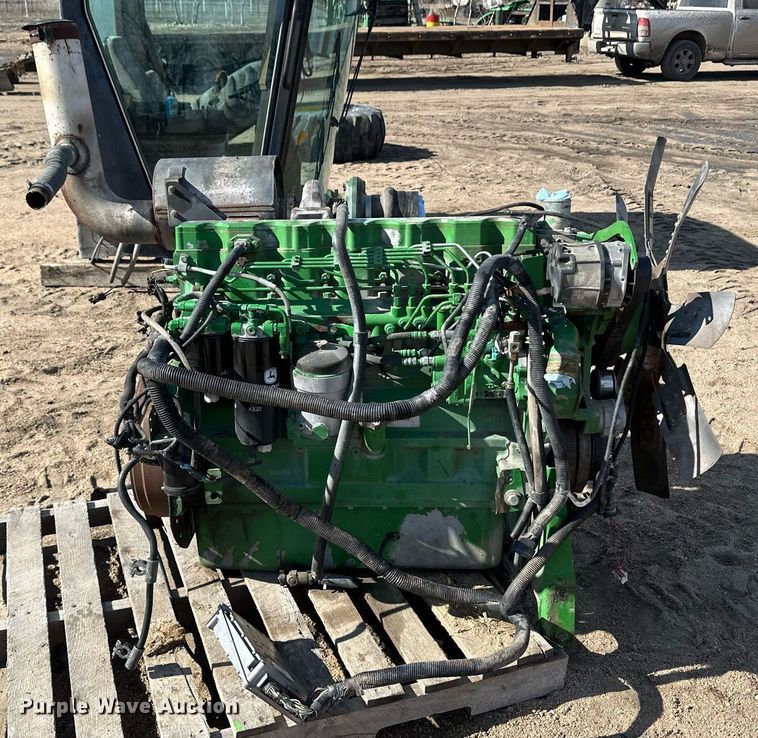 image for item EK9969 John Deere engine