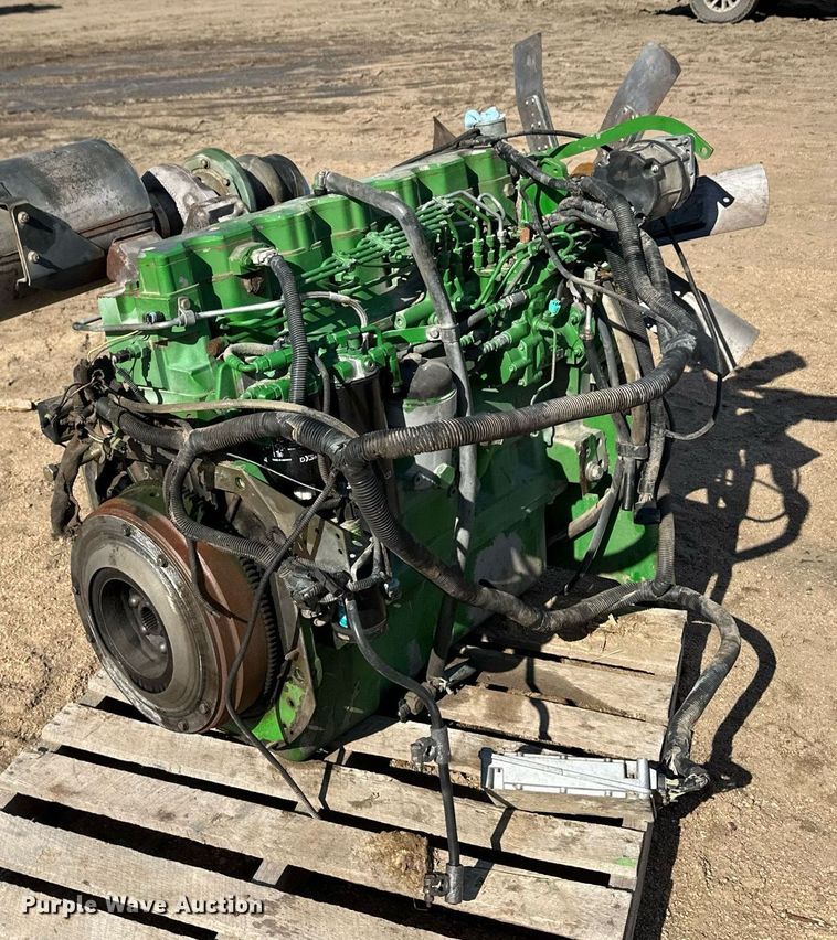 image for item EK9969 John Deere engine