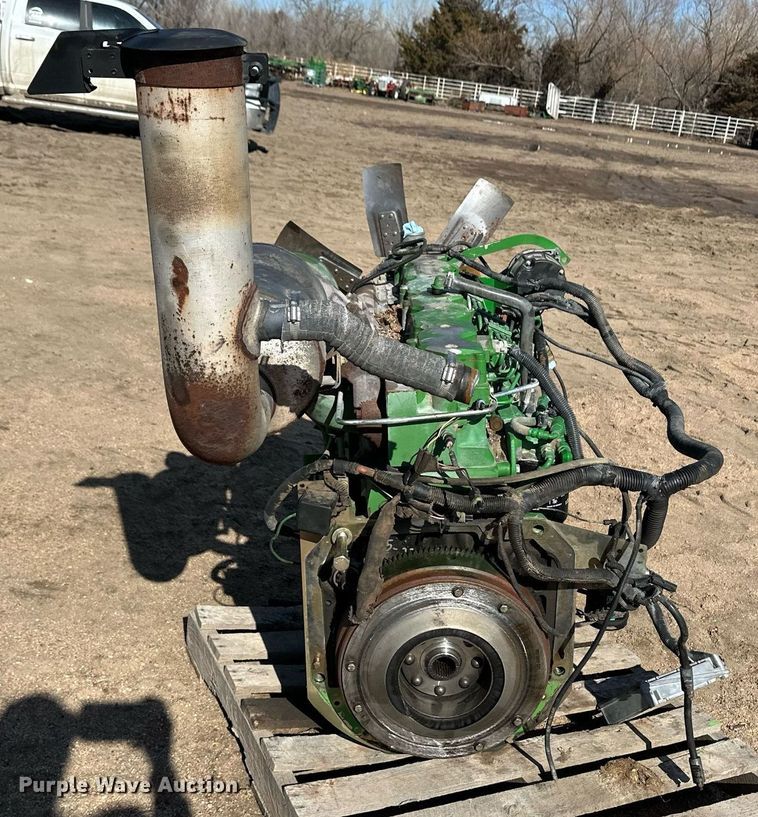 image for item EK9969 John Deere engine
