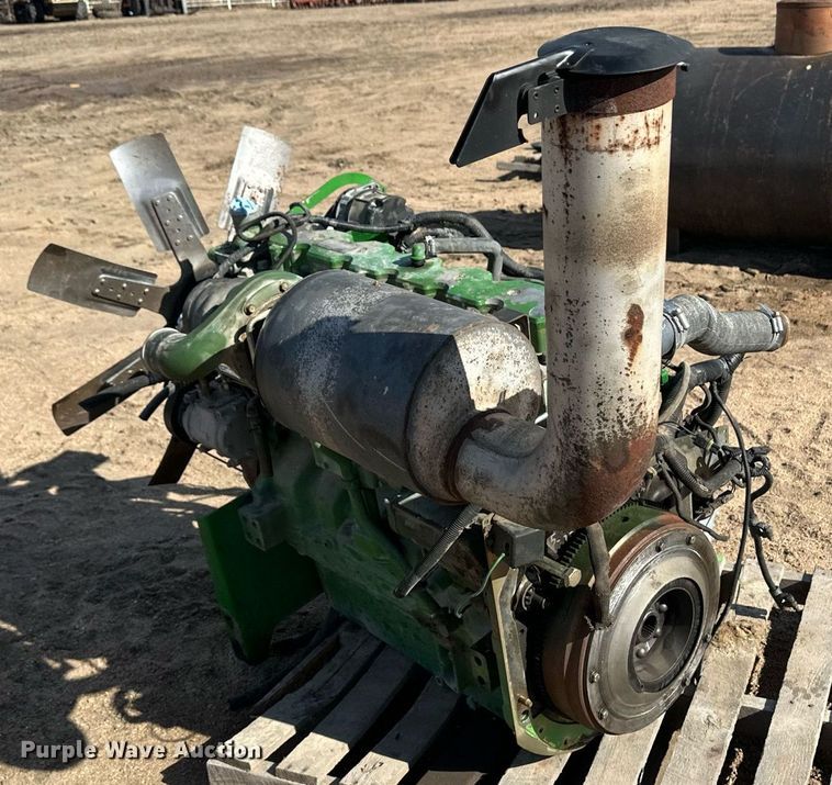 image for item EK9969 John Deere engine