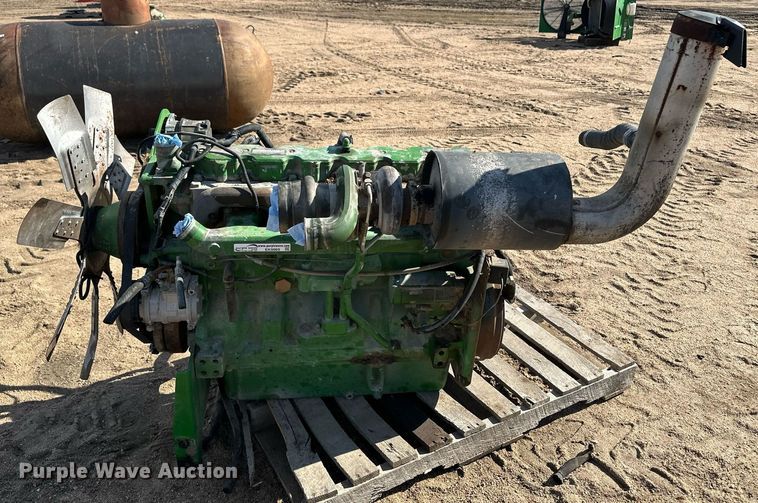 image for item EK9969 John Deere engine