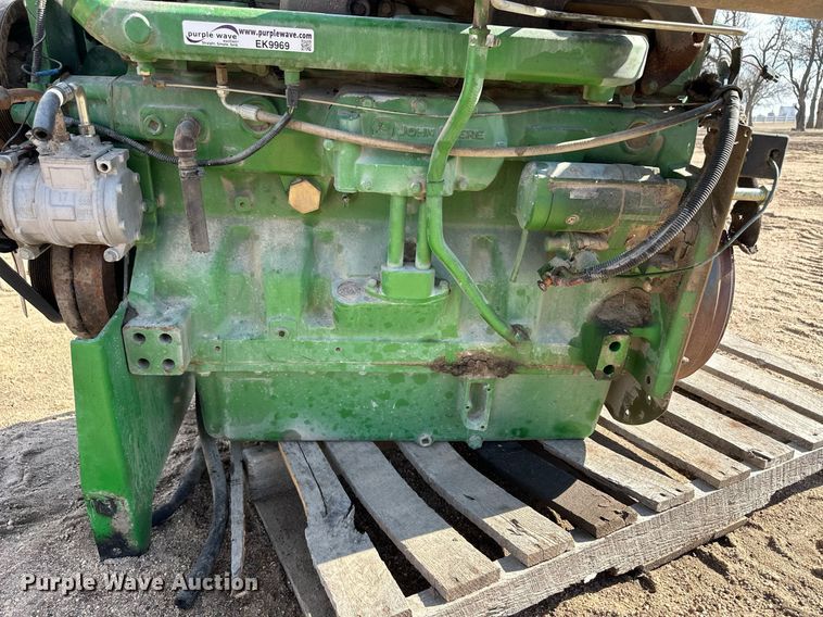 image for item EK9969 John Deere engine