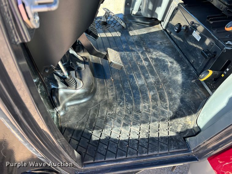 image for item JT9039 2022 Yanmar YT359 MFWD tractor