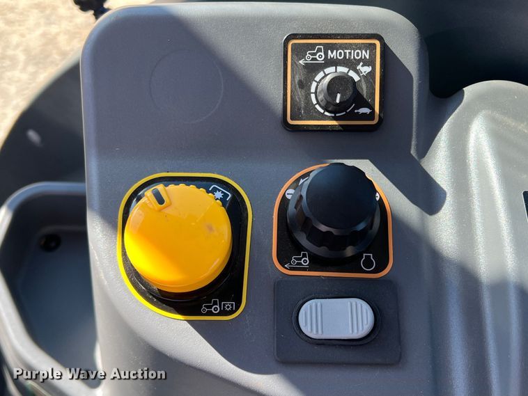 image for item JT9039 2022 Yanmar YT359 MFWD tractor