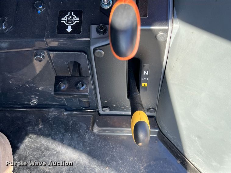 image for item JT9039 2022 Yanmar YT359 MFWD tractor