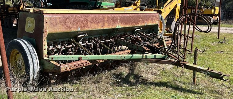 image for item KV9921 John Deere 8300 grain drill