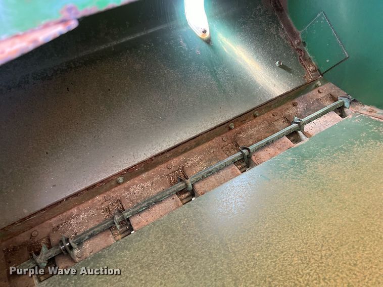 image for item KV9921 John Deere 8300 grain drill