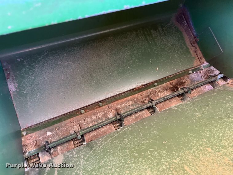 image for item KV9921 John Deere 8300 grain drill