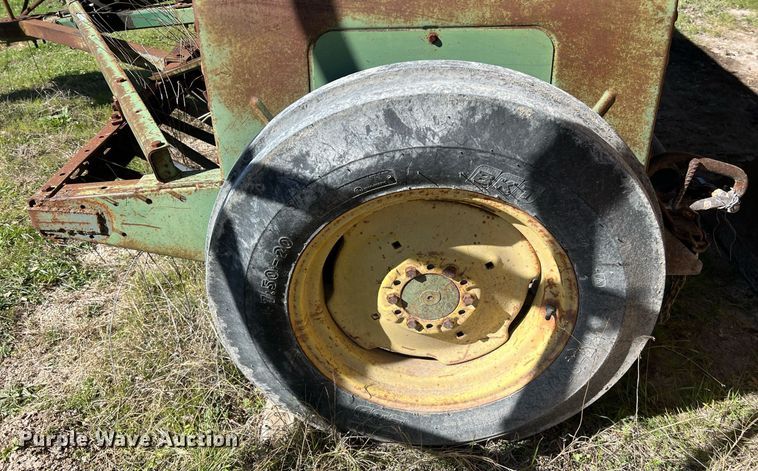 image for item KV9921 John Deere 8300 grain drill