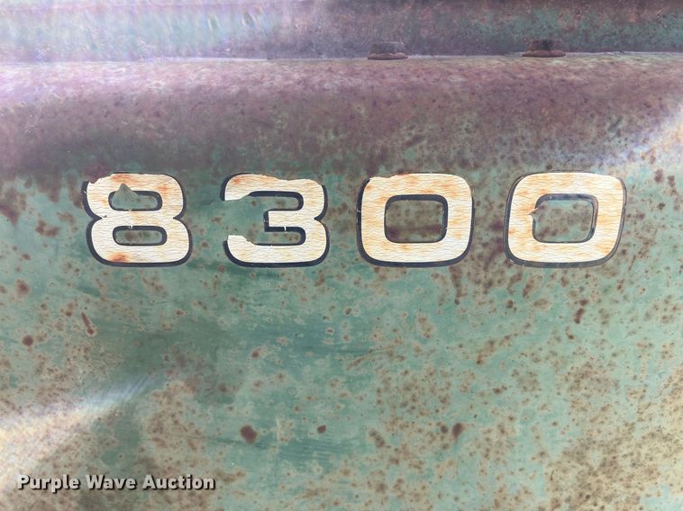 image for item KV9921 John Deere 8300 grain drill