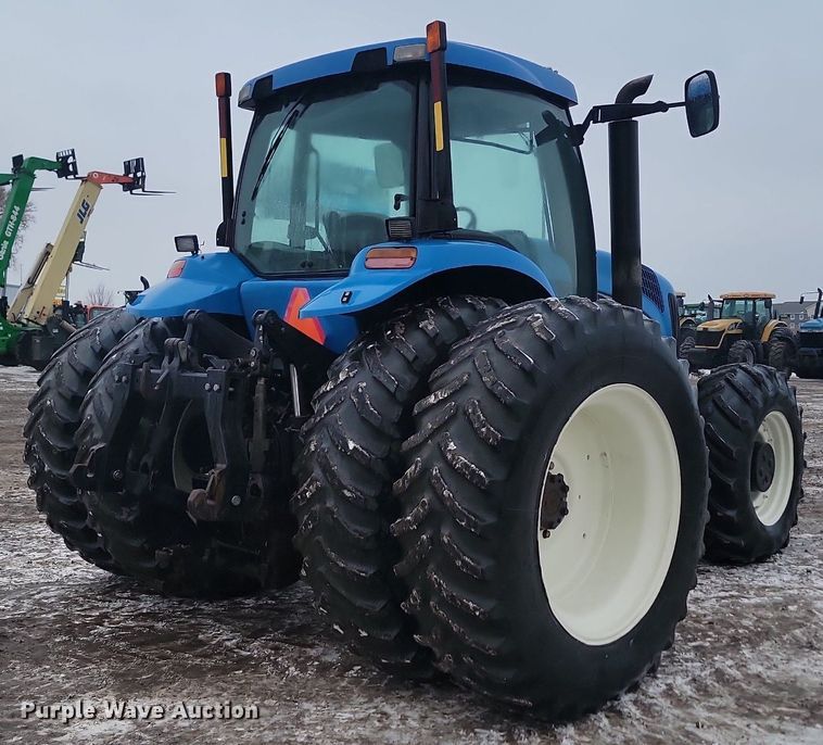 image for item LA9546 2005 New Holland TG285 MFWD tractor