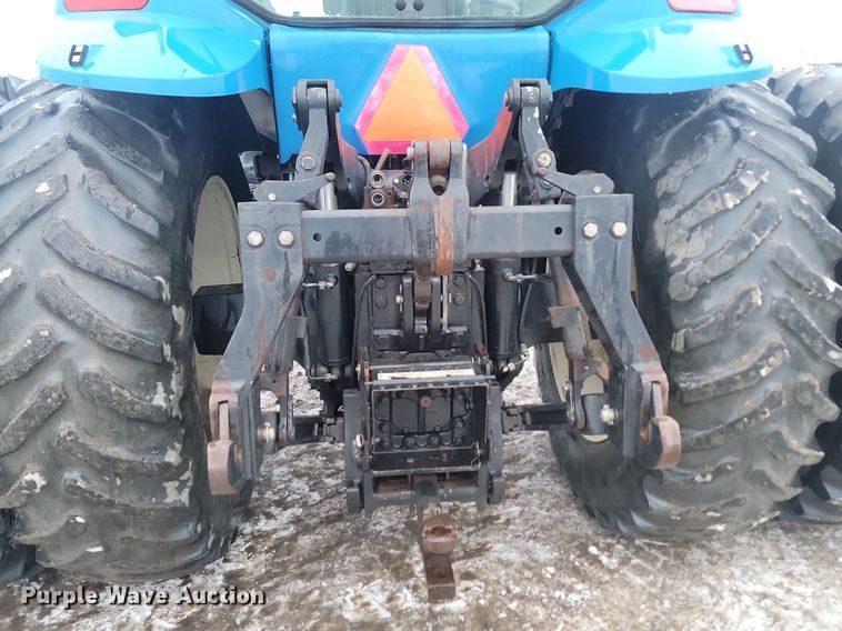 image for item LA9546 2005 New Holland TG285 MFWD tractor