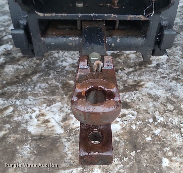 image for item LA9546 2005 New Holland TG285 MFWD tractor