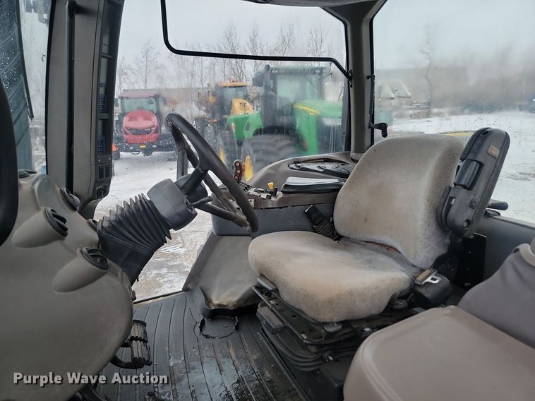 image for item LA9546 2005 New Holland TG285 MFWD tractor