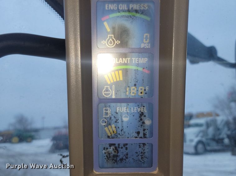 image for item LA9546 2005 New Holland TG285 MFWD tractor