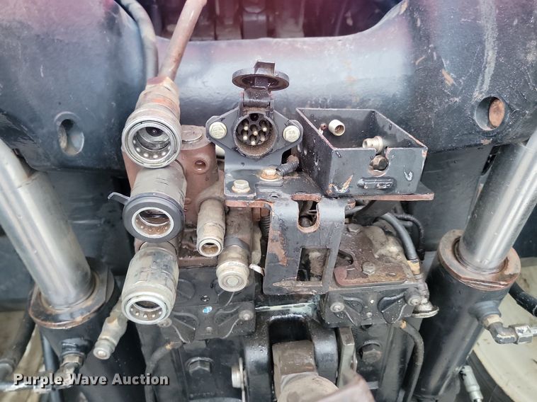 image for item LA9546 2005 New Holland TG285 MFWD tractor