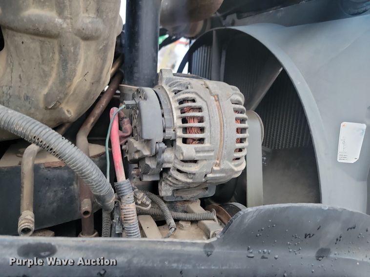 image for item LA9546 2005 New Holland TG285 MFWD tractor