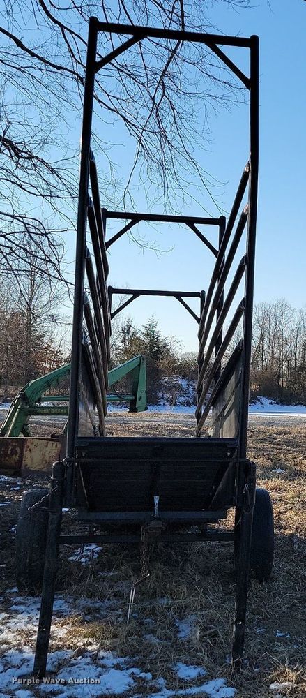 image for item LD9099 Priefert livestock loading chute