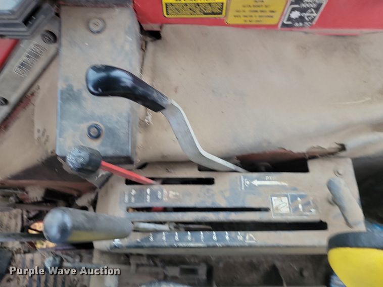 image for item LD9100 Belarus 825 MFWD tractor 