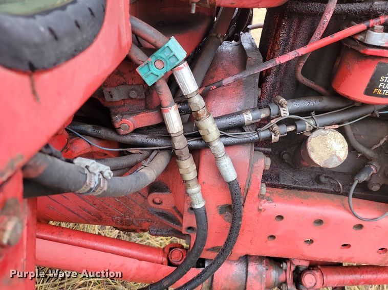 image for item LD9100 Belarus 825 MFWD tractor 