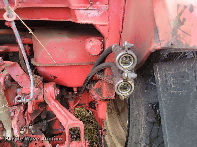 image for item LD9100 Belarus 825 MFWD tractor 