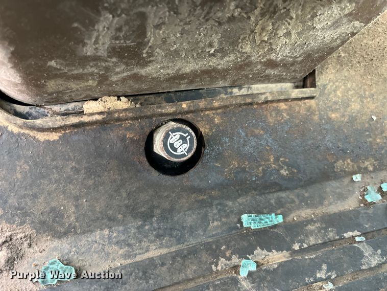 image for item LD9300 1994 John Deere 7400 MFWD tractor