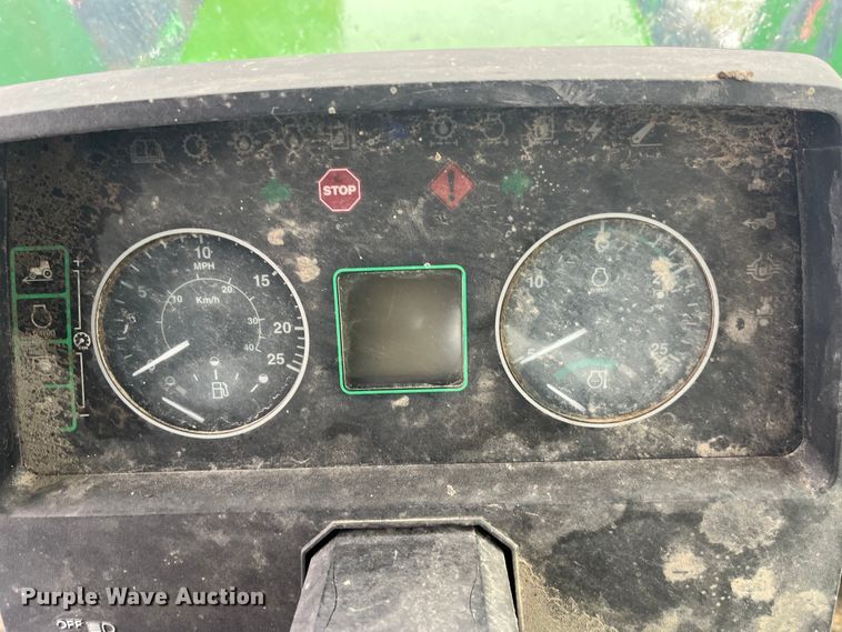 image for item LD9300 1994 John Deere 7400 MFWD tractor